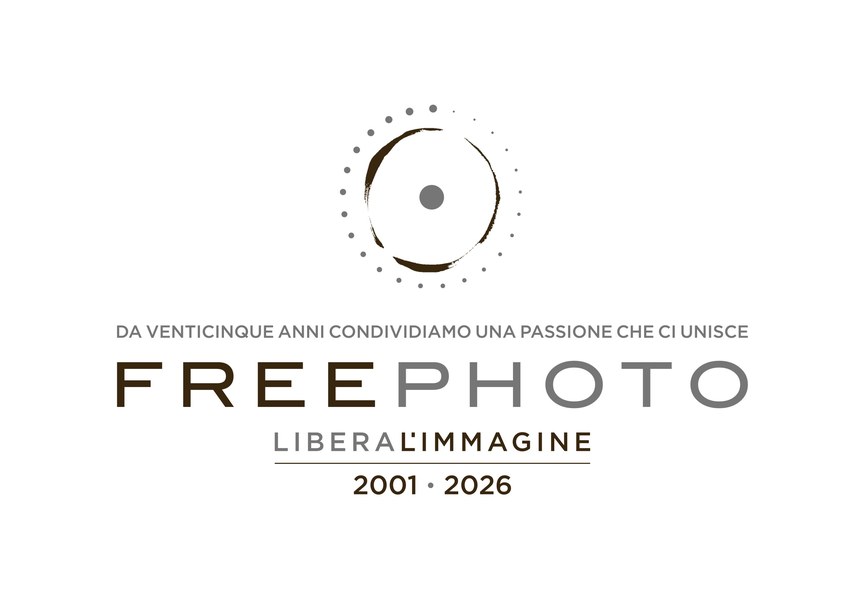 New Free Photo — libera l'immagine. Venticinque anni: 2001 · 2026