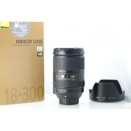 NIKON AF-S 18-300MM F3,5-5,6 VR