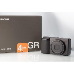 RICOH GR III