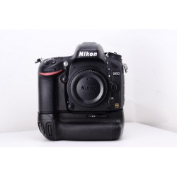 NIKON D610 + GRIP CORPO SCATTI EFF.19573