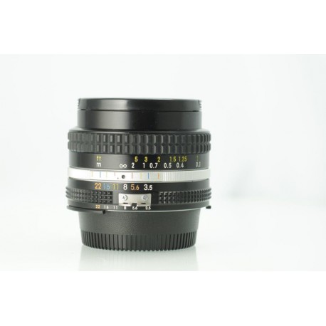 NIKON AI-S 20MM F3,5
