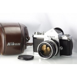 NIKON F PRISMA SILVER + 35MM F2,8