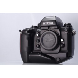 NIKON F4S CORPO CON MB-21
