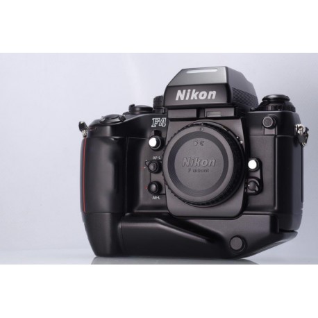 NIKON F4S CORPO CON MB-21