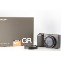 RICOH GR IIIX
