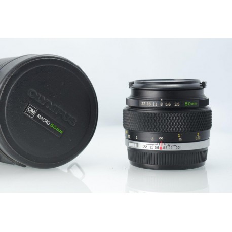 OLYMPUS OM 50MM F3,5 MACRO