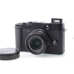 FUJI FINEPIX X10
