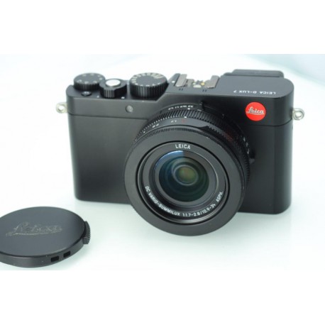 LEICA D-LUX 7 BLACK