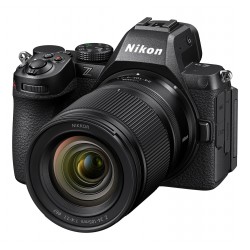NIKON Z5 II + 24-105 F:4-7,1 + SXDC 128GB