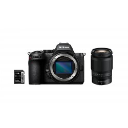 NIKON Z5 II + Z 24-200 + SD 128GB
