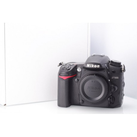 NIKON D7000 BODY SCATTI EFF. 2411